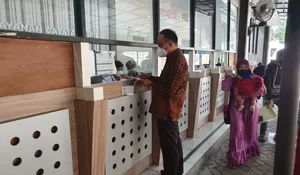 Ketahuan Banyak Syarat Tambahan yang Ribet, Kadisdukcapil Bogor Keukeuh Sudah Sesuai Aturan