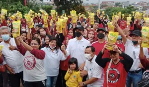 Di Tengah Lonjakan Harga, KSU Karya Mandiri Gelar Bazaar Murah Minyak Goreng