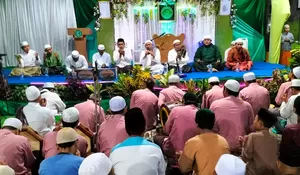 Tabligh Akbar Majelis Da'wah Al Adni Dihadiri H Achmad Maulana
