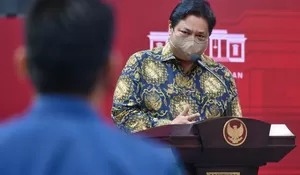 Awali 2022, Pemerintah Perpanjang PPKM, Siapkan Vaksin Dosis Ketiga hingga Maksimalkan Karantina PPLN