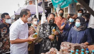 Gelontor Migor ke Pasar Tambakrejo, Mendag: Harga Per Liter Rp 11.500