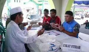Ini Hukum Zakat Fitrah Pakai Uang