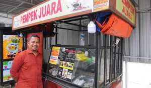 Pempek Juara di Bogor, Kemudahan Buka Usaha di Halaman Alfamart