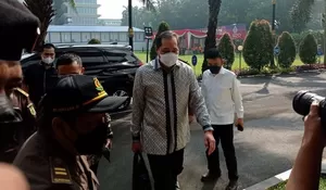 Sudah 9 Jam Mantan Mendag M Lufti Diperiksa Kejagung soal Korupsi Minyak Goreng