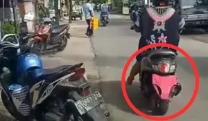Heboh Emak-emak Nekat Tutupi Pelat Nomor Pakai Celana Dalam Demi Hindari Tilang Elektronik