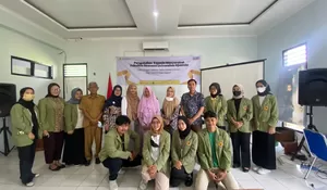 Kelompok KKN 04 Universitas Djuanda Melakukan Pemberdayaan UMKM di Desa Nagrak Kecamatan Sukaraja Kabupaten Bogor Melalui Digital Marketing