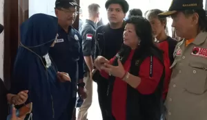 Tinjau Lokasi Longsor Kepatihan, Atty Somaddikarya Minta Sekda dan 3 Dinas Gercep Anggarkan BTT Pemulihan Bencana