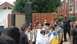 Tinjau Korban Gempa di RSUD Sayang Cianjur, Jokowi Pastikan Ratusan Pasien sudah Dirujuk ke Jakarta hingga Bandung