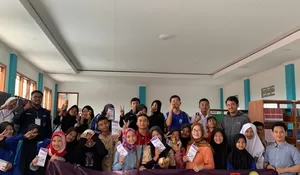 Pegiat Cek Fakta Liputan6.com Fisipkom Unida Giatkan Cerdas Literasi  Digital Tangkal Hoaks buat Siswa