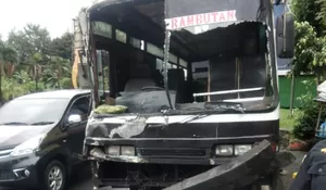 Tiga Bus Terlibat Kecelakaan di Baranangsiang Bogor, Satu Orang Terluka
