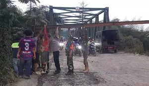 Dinas PUPR Kabupaten Bogor Akhirnya Pasang Portal Pembatas Truk Tambang di Jembatan Leuwiranji