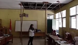 Atap SDN Rumpin 03 Bogor Hanya Ditopang Bambu dan Mengancam Keselamatan Siswa, Kepala Sekolah Ungkap Ini