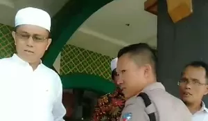 Viral! Dosen dan Rektor UIN Suska Riau Terlibat Cekcok di Tangga Masjid Kampus, Ini Penyebabnya
