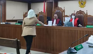 Divonis 5 Tahun Penjara, Ini Isi Kertas dari Hasnaeni 'Wanita Emas' yang Ditolak Hakim