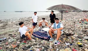 Ini Profil Pandawara Group, 5 Anak Muda Yang Mau Bersihkan Pantai Loji Sukabumi