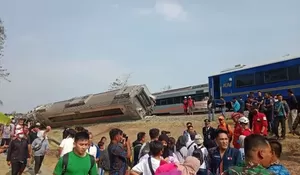 Begini Cara Mengecek Jadwal Perjalanan Kereta Api Terganggu Atau Tidak Imbas Kecelakaan KA Argo Semeru