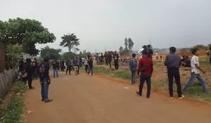 Diduga Akibat Pungli, Dua Kelompok Bentrok di Raya KSU Depok