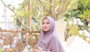 Membanggakan, Lidia Hadiwinoto Pamerkan Rintik Sunda di Paris Front ROW 2023