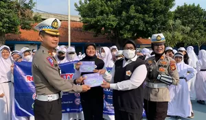 Polisi di Depok Sosialisasi Keselamatan Berlalu Lintas ke Sekolah, Ini Pesan Kompol Multazam Lisendra