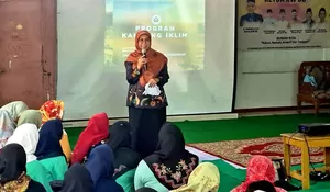 Elly Farida Keliling Pantau Kampung Iklim Se-Cinere Depok