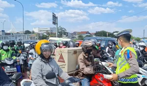 Jumat Berkah Ala Satlantas Polres Metro Depok, Ini yang Dilakukan