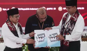 Muhaimin Iskandar Pakai Baju Putih dan Dipaksa Tidur Lebih Awal Saat Daftar Pilpres 2024