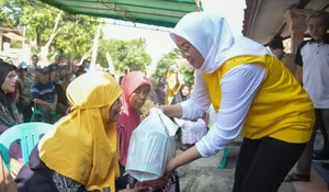 Pemkab Purwakarta Kembali Gelontorkan Kompensasi Warga Perlintasan Angkutan Sampah TPA Cikolotok