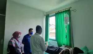 Kepala BPJS Ketenagakerjaan Bogor Cileungsi Kunjungi Peserta Alami Kecelakaan Kerja