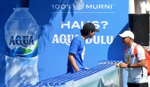 Aqua Sediakan Water Station di Lintasan  Maybank Marathon 2023