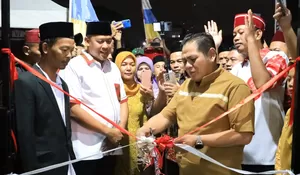 Resmikan Kantor Sekretariat RW di Kaliabang Tengah, Wali Kota Bekasi Tri Adhianto : Manfaatkan untuk Inovasi