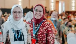 Sering 'Tertukar', Ini Deretan Kemiripan Bupati Karawang Cellica Nurrachadiana dan Bupati Anne Ratna Mustika