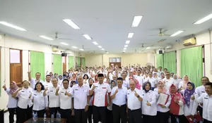 Wali Kota Bekasi Tri Adhianto Berikan Pembinaan Kepada Kepsek PAUD, SD dan SMP Negeri se-Kota Bekasi