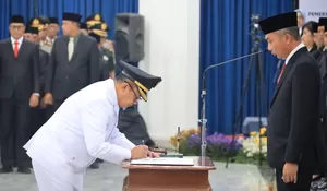 Dilantik jadi Pj Wali Kota Bekasi, Raden Gani Muhammad Pede Bisa Selesaikan Tugas 'Warisan' Tri Adhianto