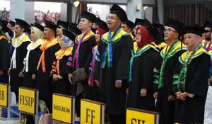 Keren! 44 Wisudawan Pascasarjana UI Lulus dengan Gelar Summa Cumlaude