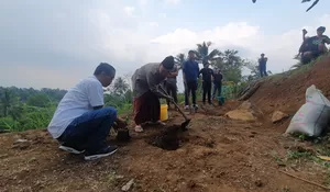 Ajak Warga Peduli Kelestarian Alam, Harian Metropolitan Gelar Penanaman Pohon di Cijeruk Bogor