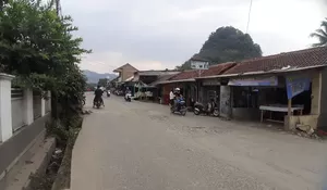 Sering Dilintasi Presiden Jokowi, Jalan di Rumpin Ini bakal Dibeton Tahun Depan