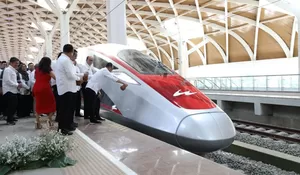 Naik Kereta Cepat Whoosh Bareng BRImo Ada Banyak Promo Lho! Cek Caranya Disini