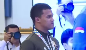 Lampaui Rekor Dunianya Sendiri di SEA Games 2025, Rizki Juniansyah Naik Pangkat Jadi Kapten dan Bonus Rp 1 Miliar, Prabowo: Sudah Punya Pacar?
