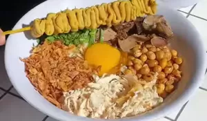 Sarapan Bubur di Yogyakarta? Spot di Kotabaru ini Tawarkan Menu Lengkap dengan Harga Terjangkau