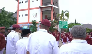 Yel-Yel Pelajar Sekolah Rakyat Sambut Prabowo dan Harapan Pendidikan Gratis Nasional