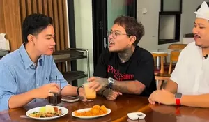 Pandji Pragiwaksono Tanggapi Santai Tretan Muslim dan Coki Pardede yang Parodikan Jokes 'Ngantuk' Langsung di Depan Gibran, Tompi Kena Sentil Netizen