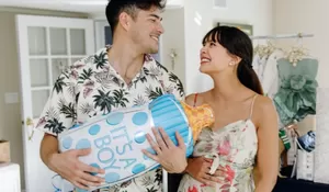 ‎Gemas! Momen Aurelie Moeremans Gelar Baby Shower di Amerika Serikat, Meriah Bareng Tyler Bigenho dan Keluarga