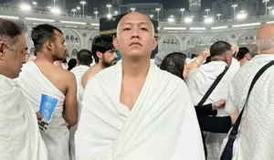 Denny Caknan Jalani Ibadah Umrah di Awal Tahun 2026, Langsung Cukur Pelontos