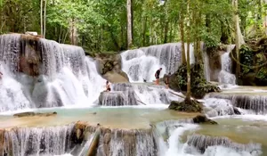 HIDDEN GEM! Begini Keindahan Air Terjun Kamumu di Luwuk Banggai Sulawesi Tengah bak Lukisan Tak Nyata