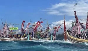 Menari Gandrung di Depan Makam? Mengenal Rangkaian Petik Laut Muncar Banyuwangi, hingga Berdoa di Pulau Keramat