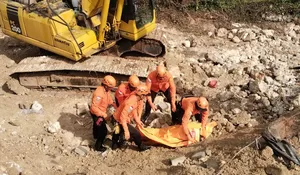 Detik-Detik Mencekam Senderan Tebing Proyek di Ungasan Badung Longsor, Begini Kronologinya 