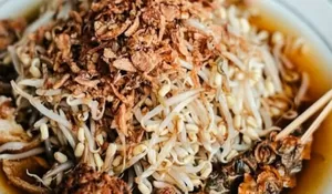 Ada Sejak Tahun 2014 di Jember! Kuliner Lontong Balap Khas Surabaya Ini Jadi Primadona Tak Tertandingi, Lokasinya...