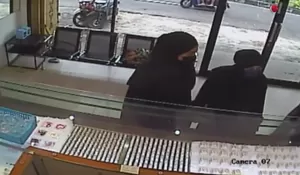 Hati-hati Sindikat Gendam Oleh WNA, Kuras Toko Emas di Surabaya Hingga Rugi Ratusan Juta, Pelaku dari Pakistan dan Yordania
