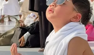 Momen Menggemaskan Rayyanza Malik Ahmad Panjatkan Doa Saat Ikut Umrah, Doanya Begitu Menyentuh