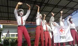 Edukasi Mitigasi Bencana Lewat Pantomim, SDN Puger Kulon 1 Perkuat Kesiapsiagaan Gempa